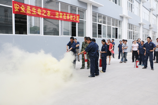 二师三建公司开展消防安全生产应急预案演练活